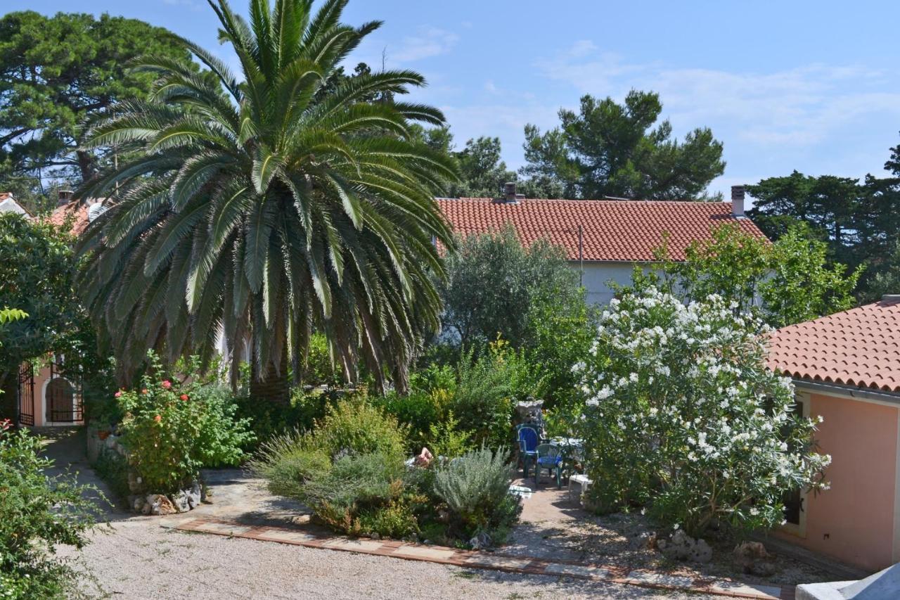 Apartments With A Parking Space Veli Losinj, Losinj - 8029 Екстер'єр фото