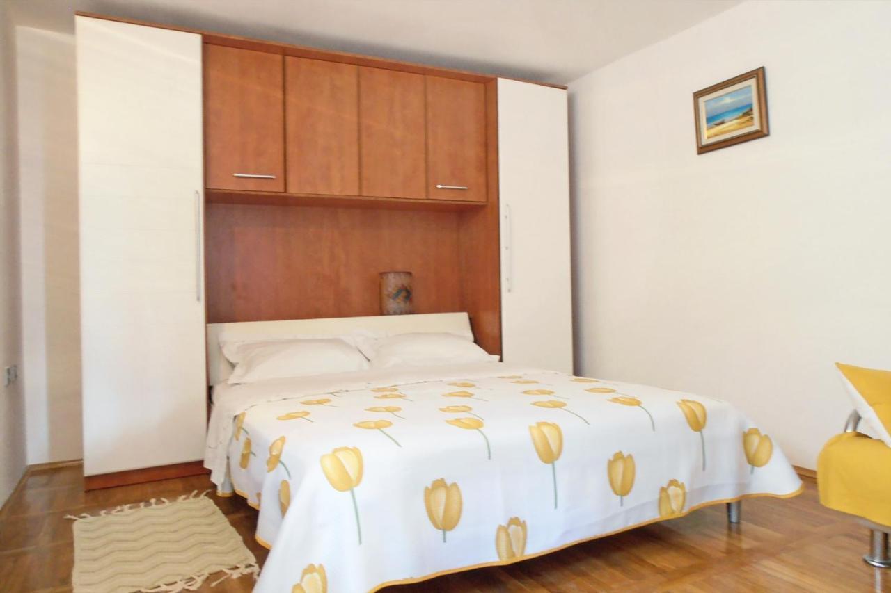 Apartments With A Parking Space Veli Losinj, Losinj - 8029 Екстер'єр фото